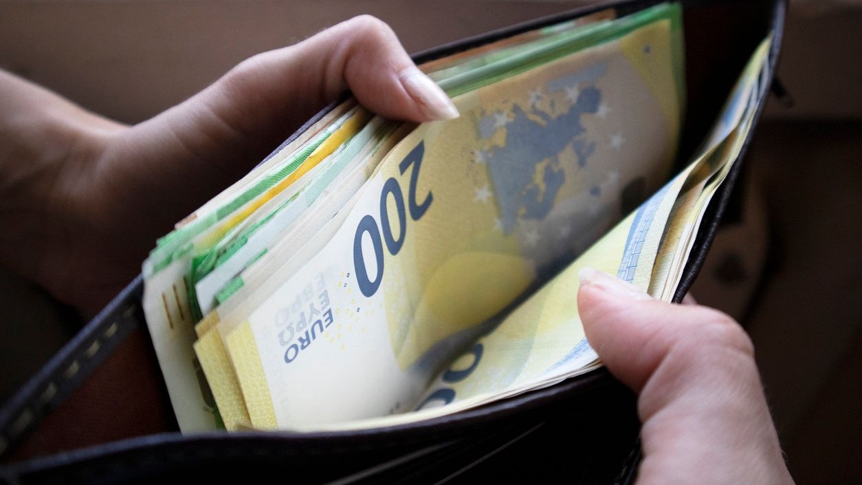 Insgesamt werden knapp 234.000 Personen die Energiekostenpauschale in der Höhe von 200 Euro erhalten.