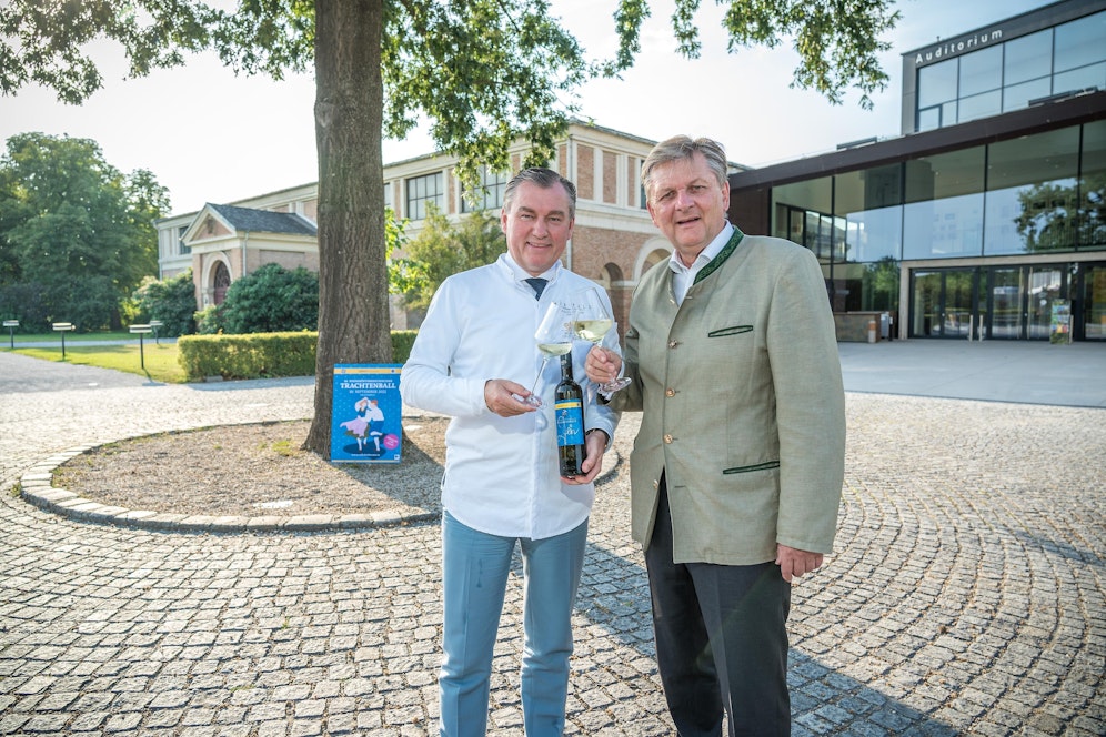 Ballobmann Reinhald Wolf mit Starkoch Toni Mörwald in Grafenegg.