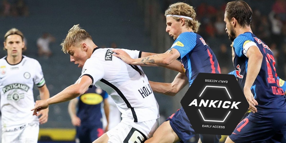 Rasmus Höjlund im Zweikampf mit Maurits Kjaergaard.