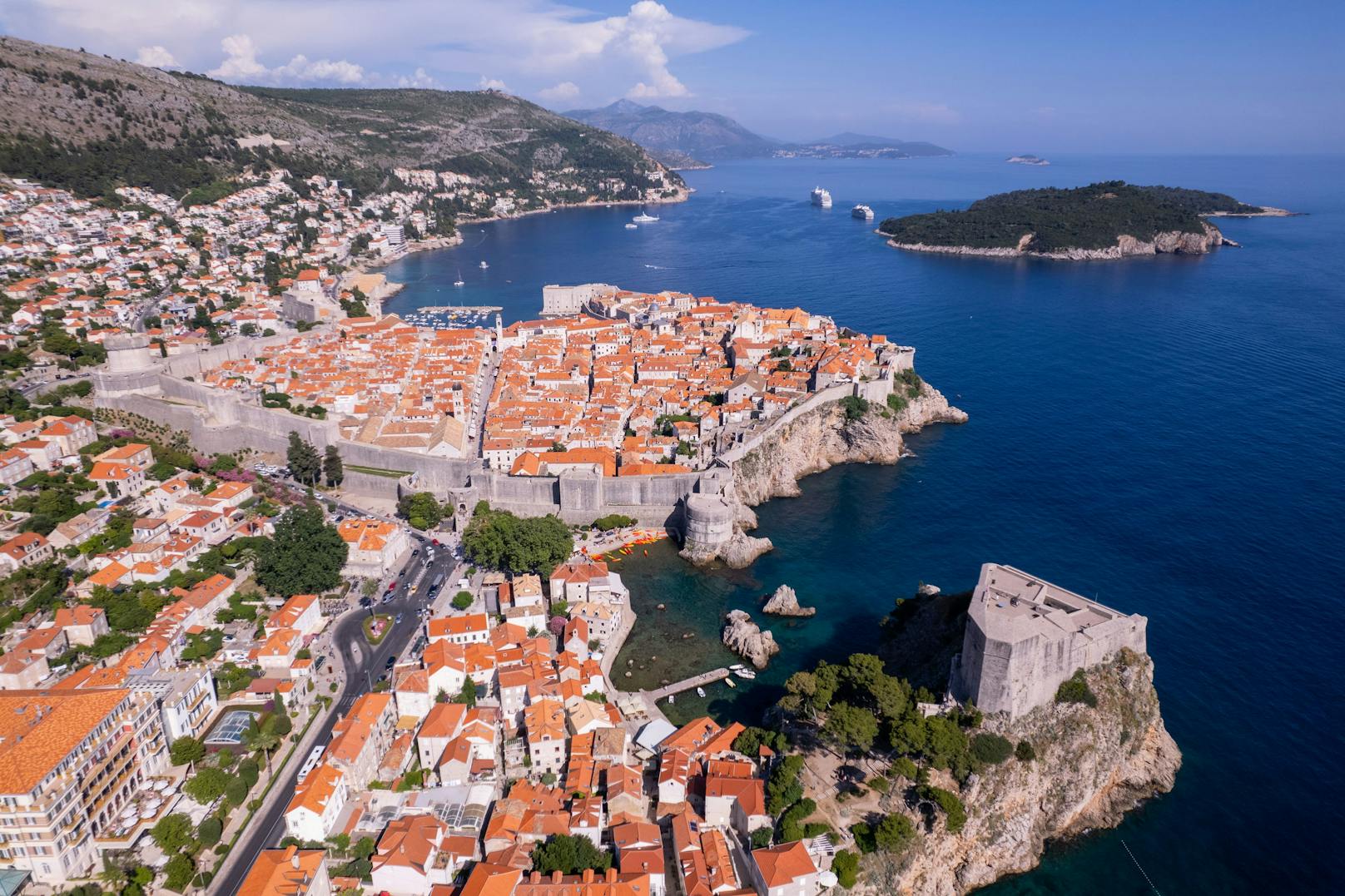 Drohnenaufnahme von Dubrovnik, Juni 2022.