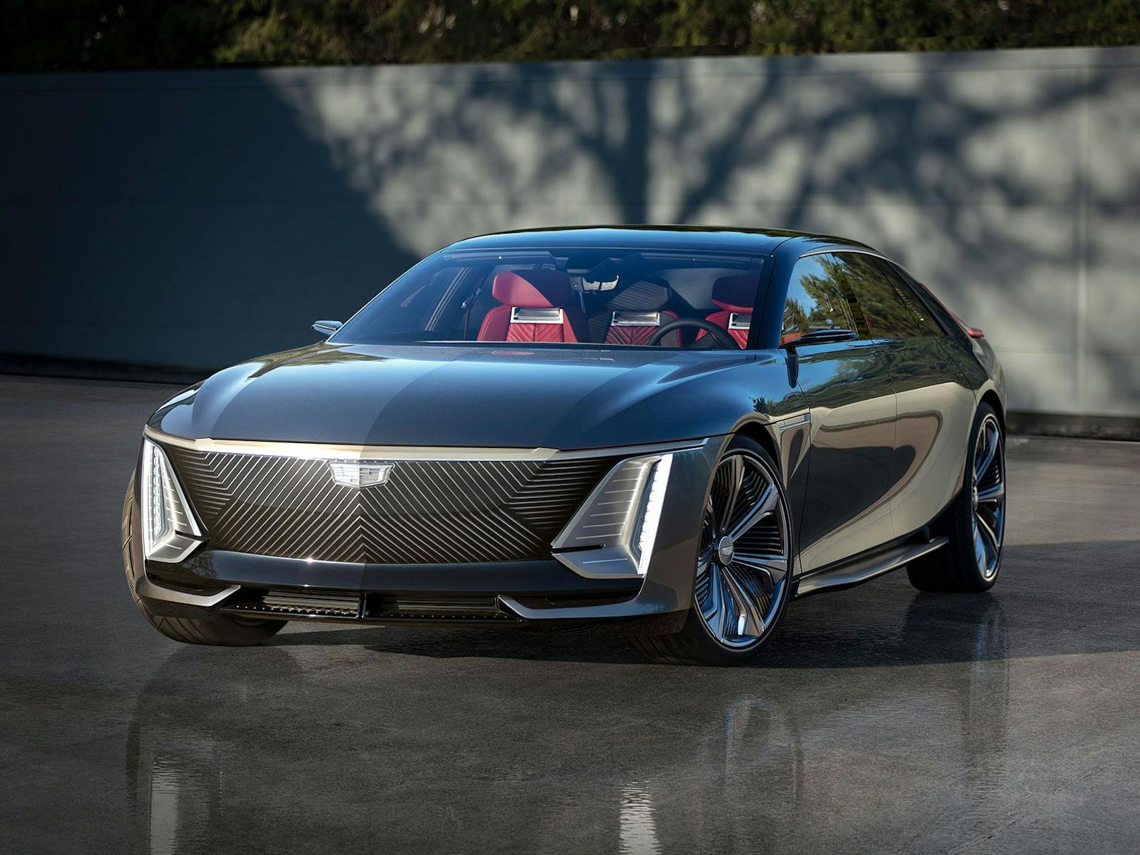Alte Cadillac-Stilelemente werden mit einem futuristischen Look kombiniert