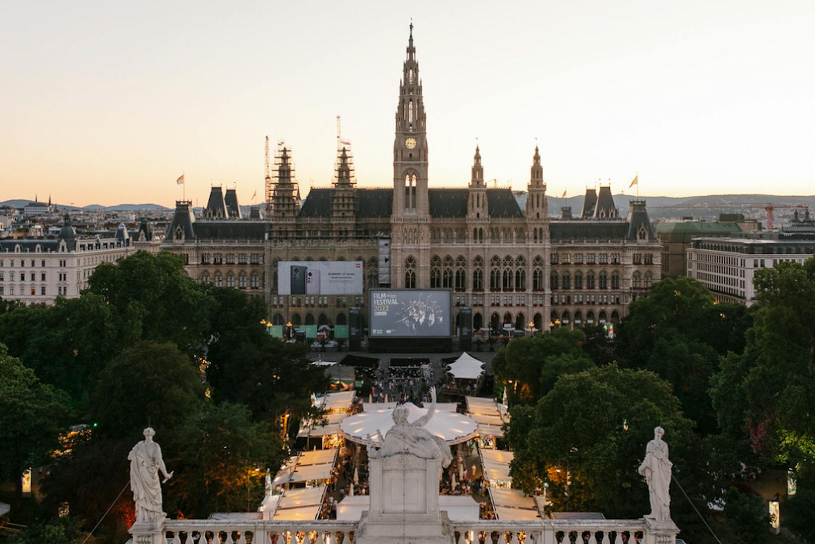 Noch 33 Tage Film, Kulinarik & Events vor Wiens Rathaus