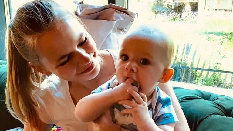 Die Wienerin Lisa (32) und ihr Sohn Moritz hatten beim Stillen in der Öffentlichkeit nicht nur gute Erlebnisse.