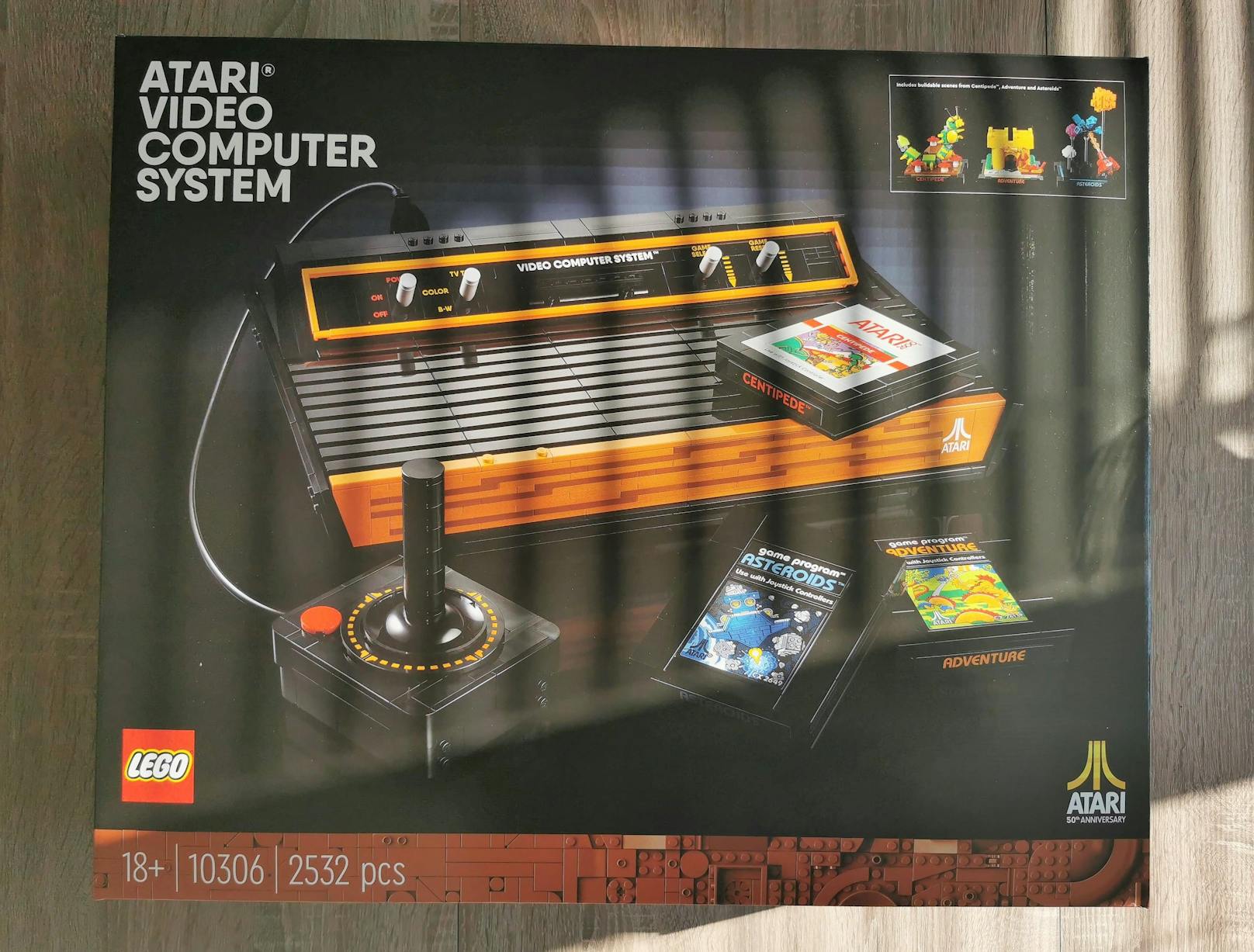 Für 239,99 Euro darf man mit LEGO das Comeback des Atari 2600 als Baustein-Set feiern. Es ist das zweite Konsolen-Set des Herstellers nach Nintendo Entertainment ...