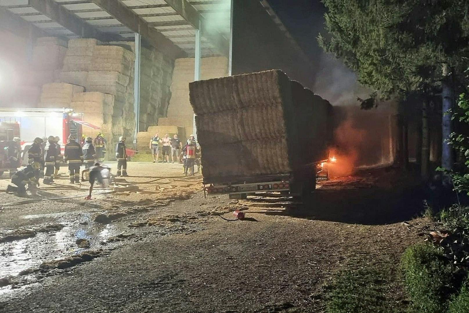 Auch eine 400 Meter lange Schlauchleitung wurde gelegt.