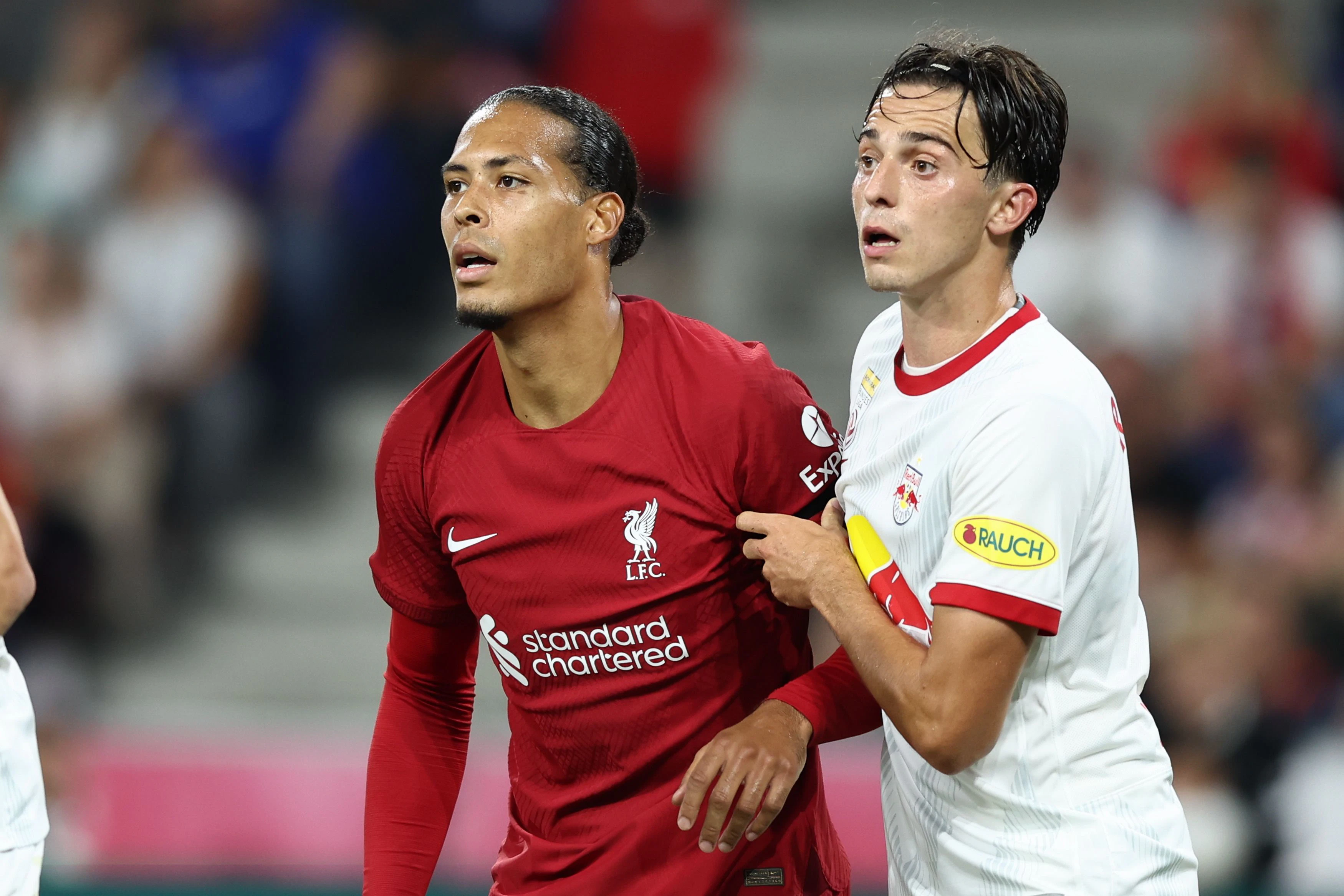 Albert Vallci im Duell mit Liverpool-Star 