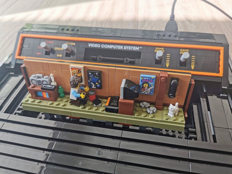 Abseits davon ist der LEGO Atari 2600 eine gelungene Hommage an atemberaubende Gaming-Zeiten und ein Ausflug in die Jugend.