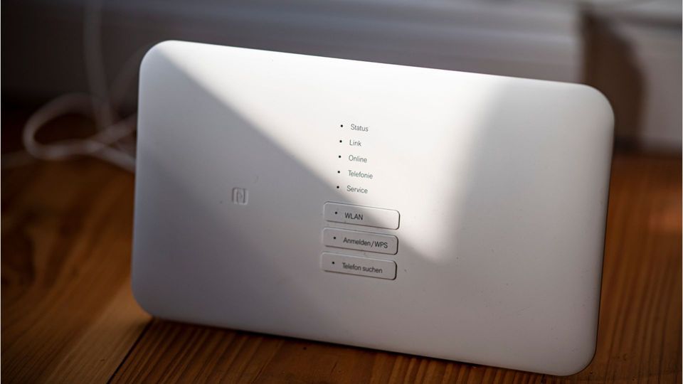 Viele Haushalte lassen auch in der Nacht das Internet an.