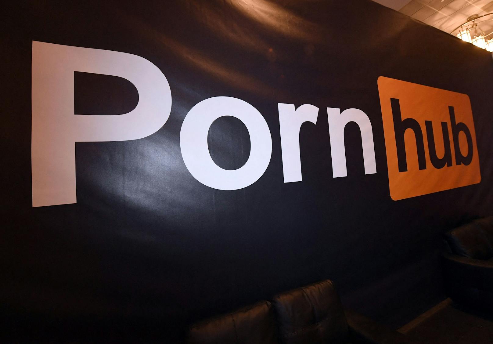 Pornhub wird jetzt der Geldhahn zugedreht