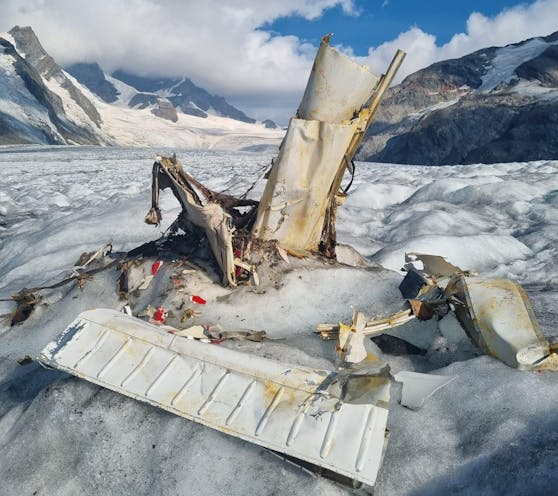 Die Flugzeugteile sind auf dem Aletschgletscher gefunden worden.