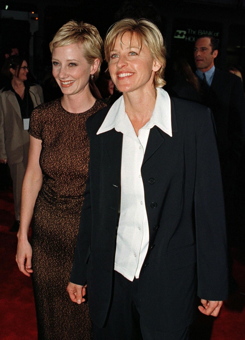 Vor ihrer Heirat war Heche zeitweise mit der Talkshow-Moderatorin <a href="https://www.heute.at/s/die-verruckte-twittershow-von-ellen-degeneres-30273965">Ellen DeGeneres</a> zusammen.