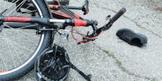Fahrradfahrer nach Crash mit Taxler schwer verletzt