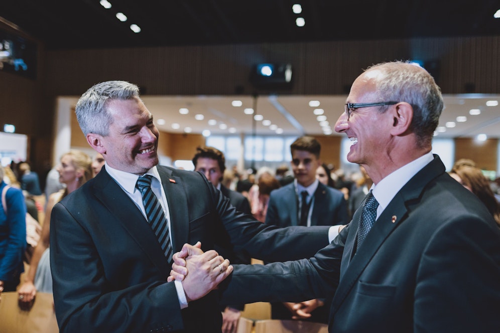 Das Bild täuscht: Nicht immer ist die Stimmung zwischen Anton Mattle und Karl Nehammer prächtig. 