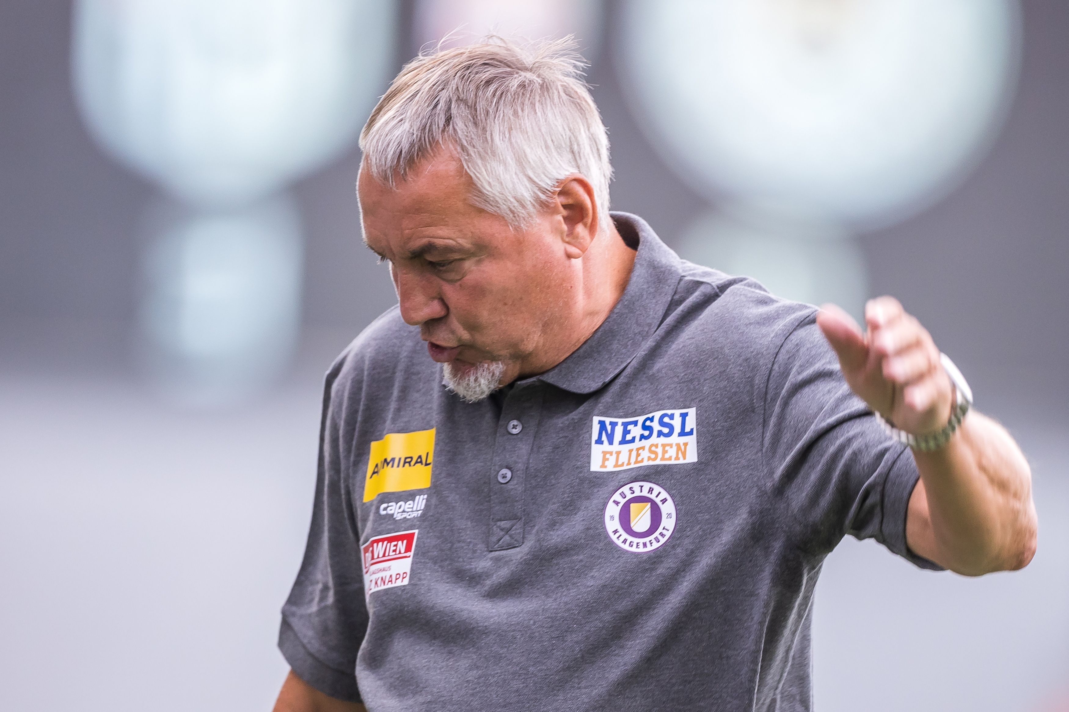 Peter Pacult kämpfte mit Kreislauf-Problemen. 