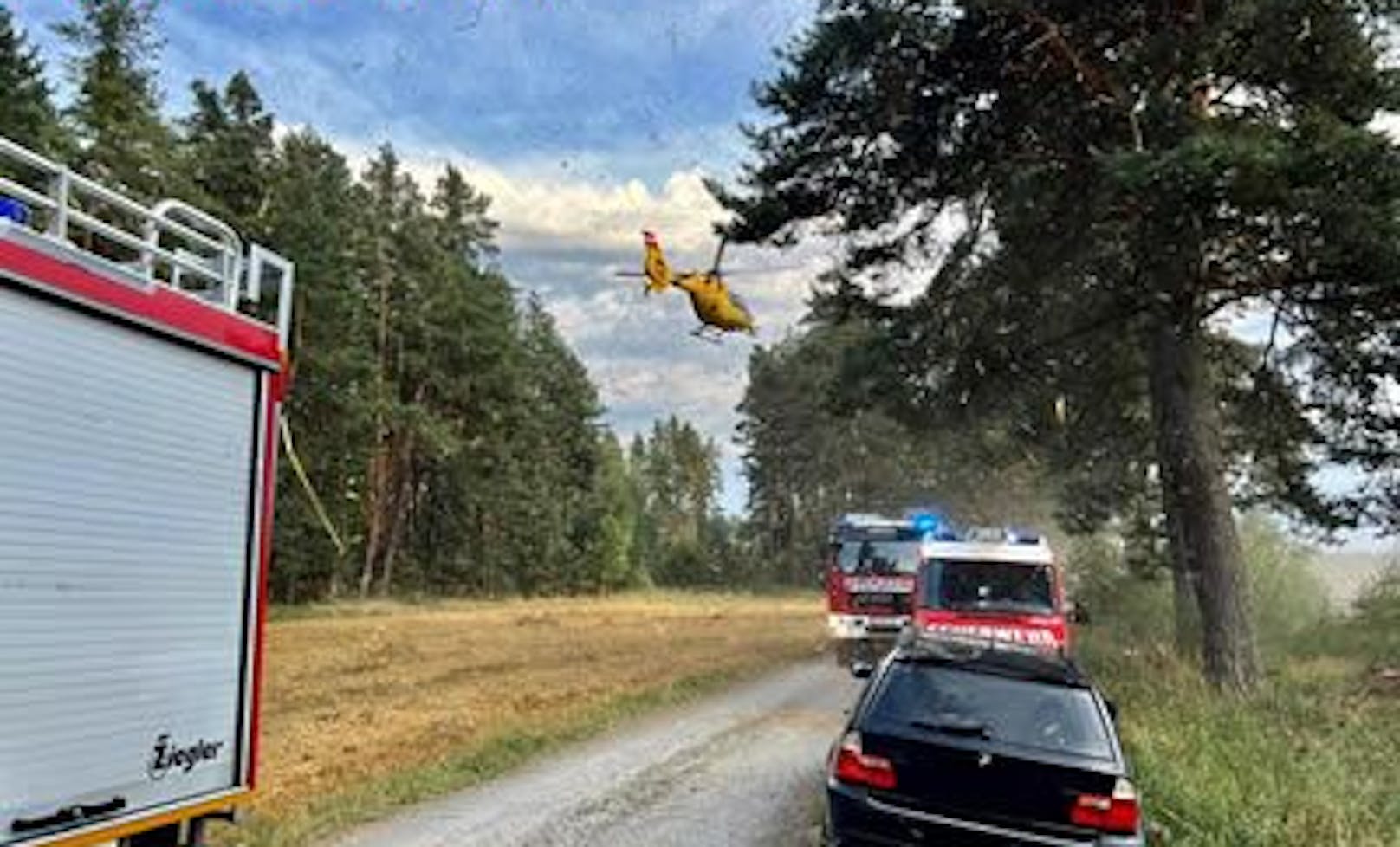 Die verletzte Person wurde mit dem Rettungshubschrauber weggeflogen.