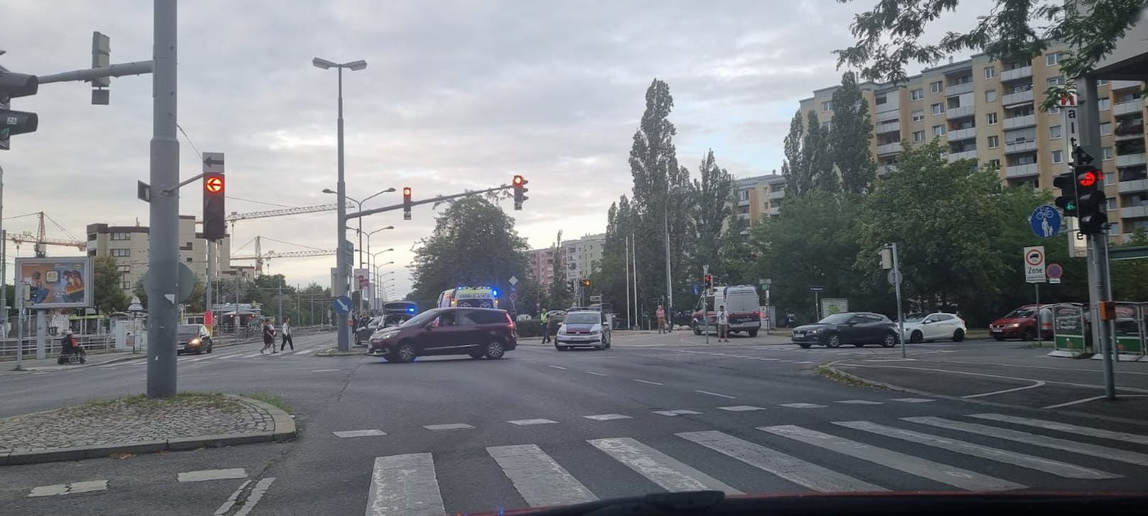 Auf der Simmeringer Kreuzung kam es zu einem Pkw-Unfall.
