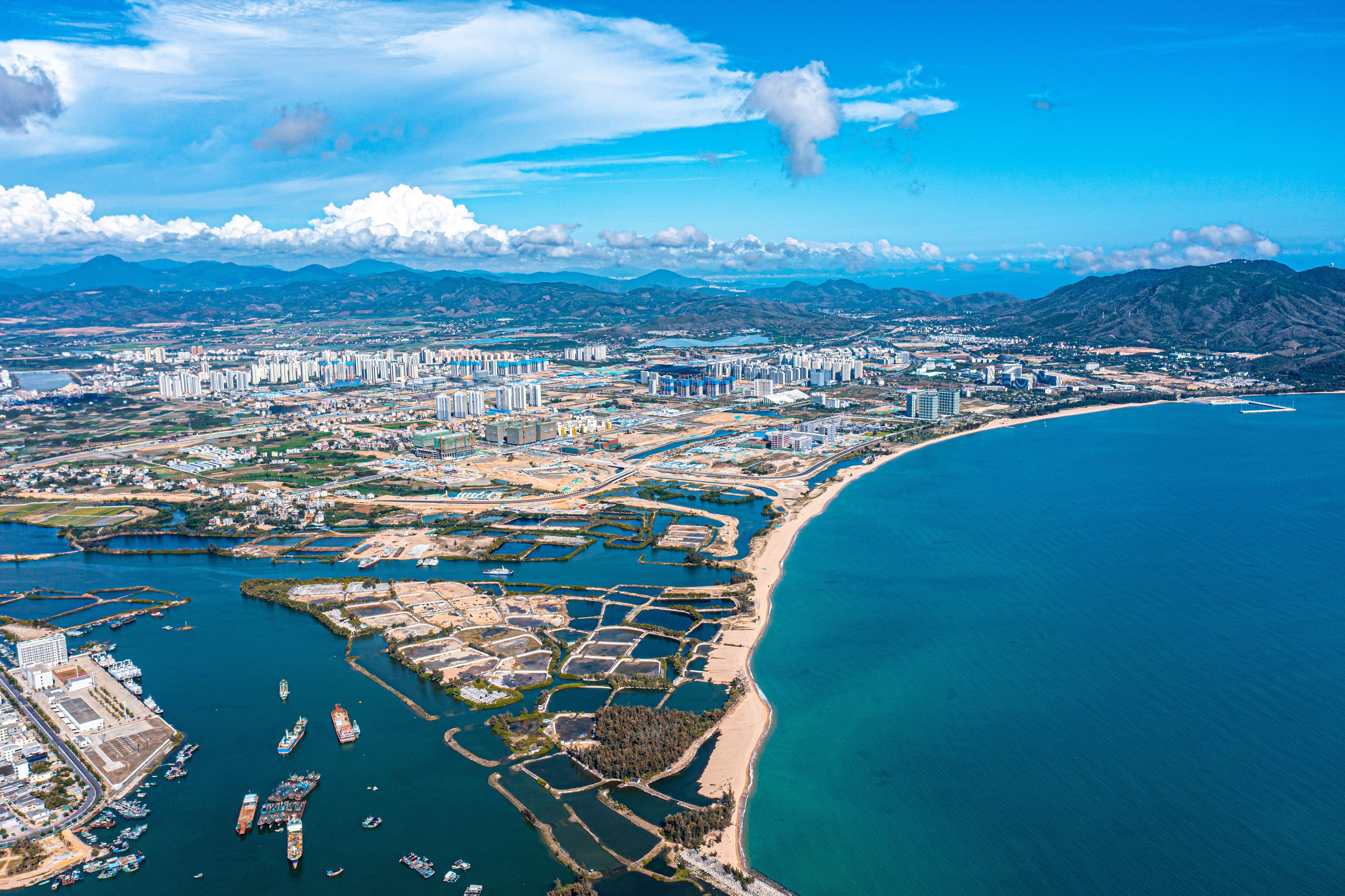 Das Urlaubsparadies Sanya auf der Insel Hainan ist auch als 