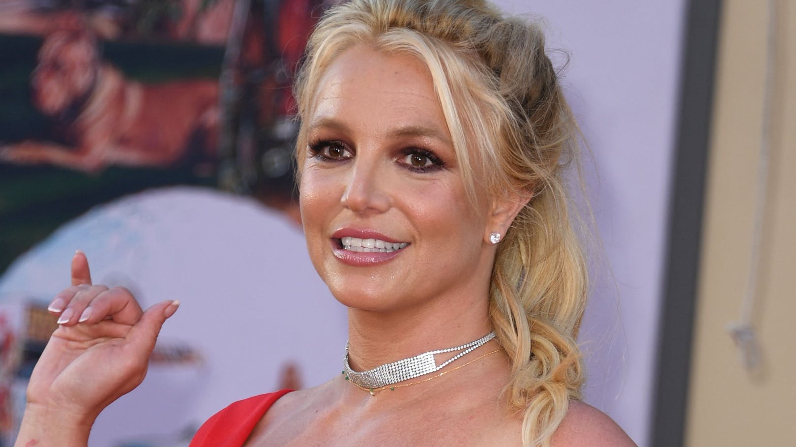 Verprasst ihre Millionen! Braucht Britney doch Hilfe?