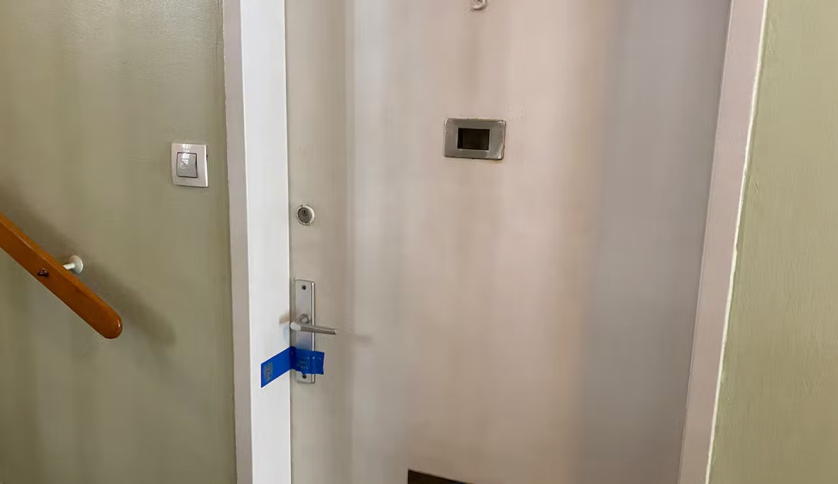Der Doppelmord an zwei Frauen ereignete sich am Donnerstag in dieser Wohnung in der Mollardgasse