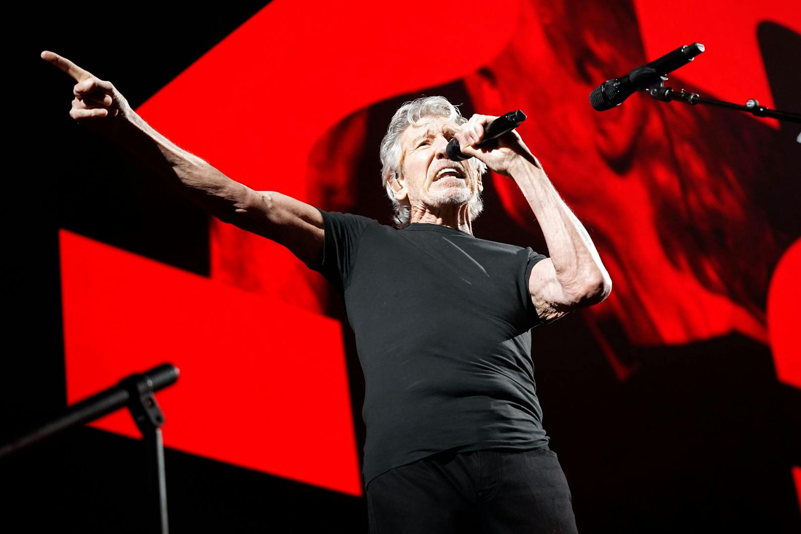 Roger Waters hat mit kontroversen Aussagen zum Krieg in der Ukraine Beifall aus Russland geerntet. 
