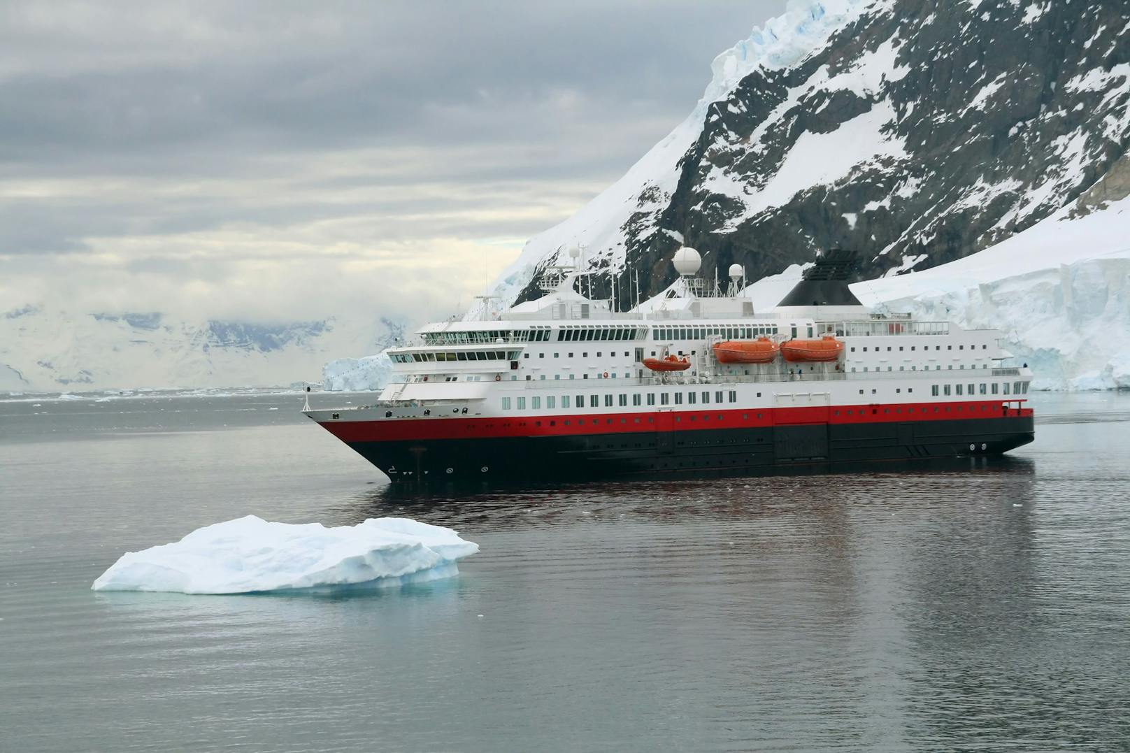 Der Polar-Tourismus frisst Polkappen auf