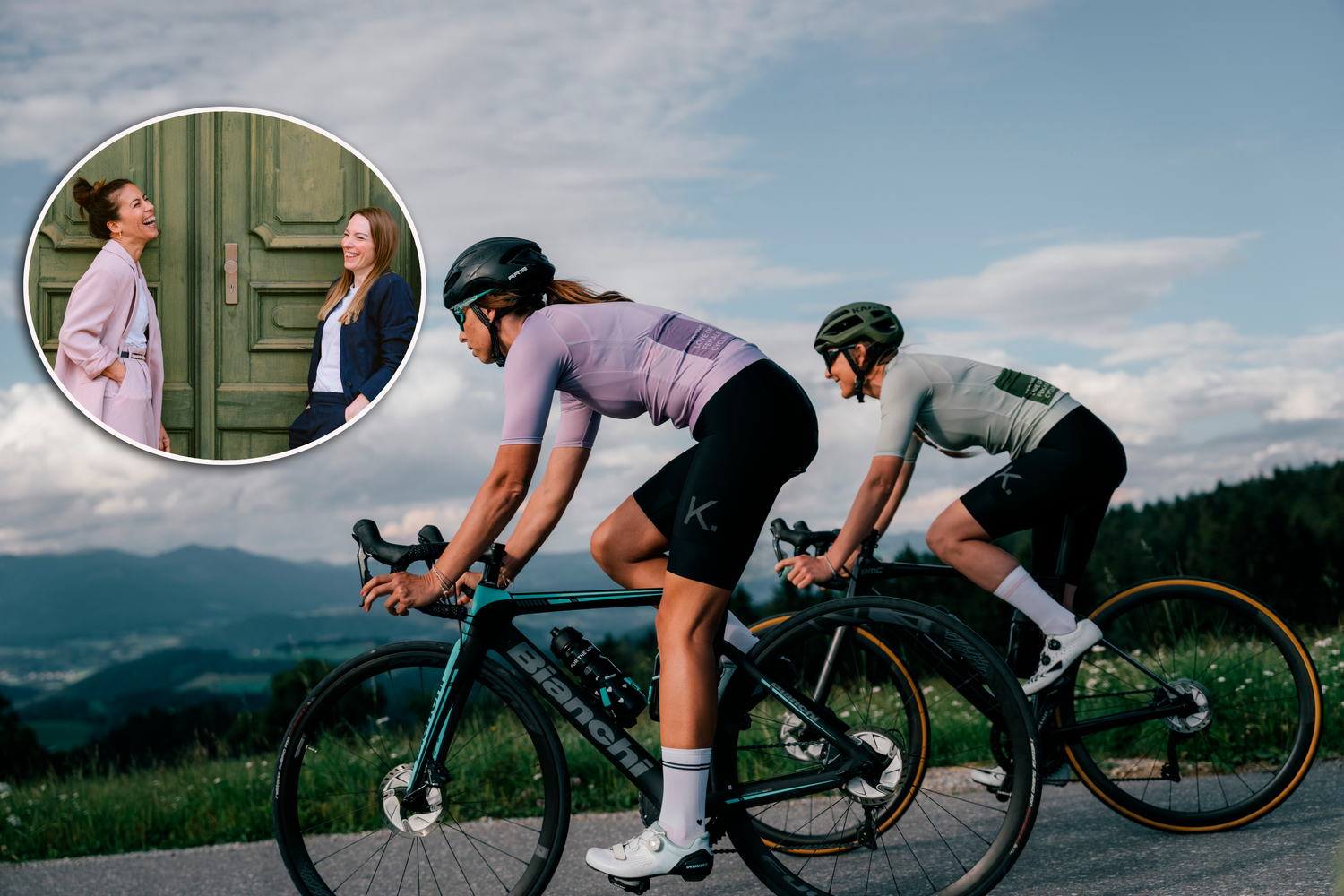 Donata Schörkmaier und Katharina Stelzer (v.l.) setzen und sitzen auf Recycling-Radlerhosen.