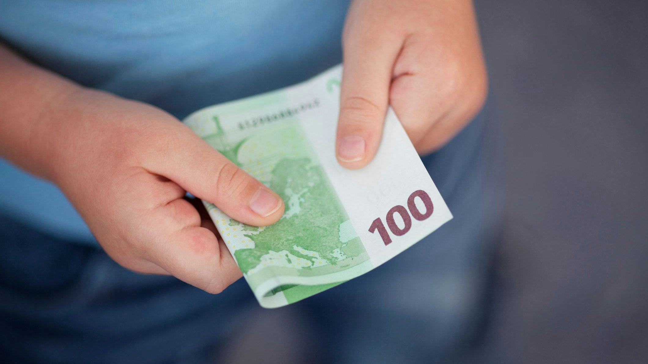 Für Alleinerzieher gibt es in Wien nun 100 Euro extra.
