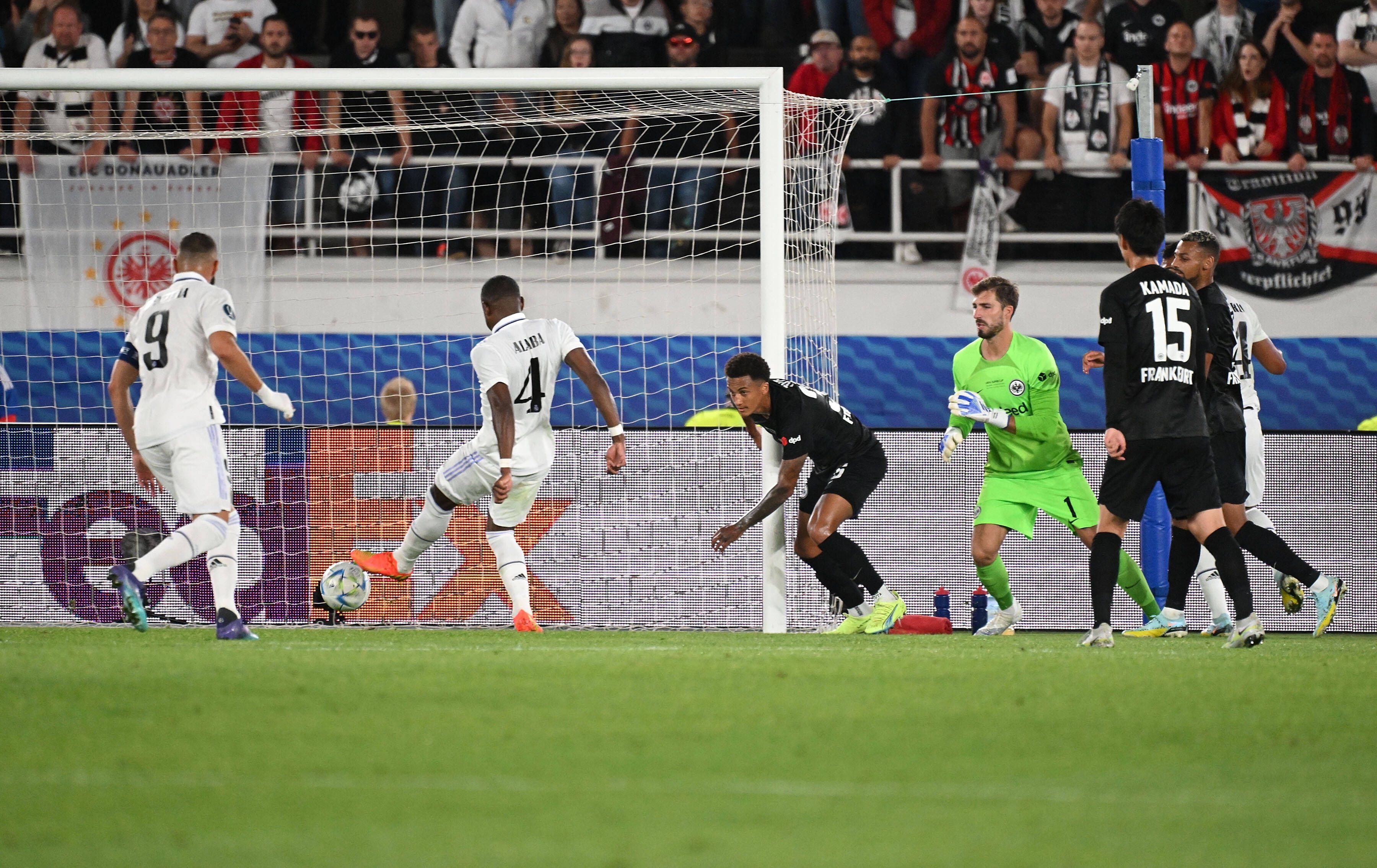 Hier schiebt David Alaba zum 1:0 ein.