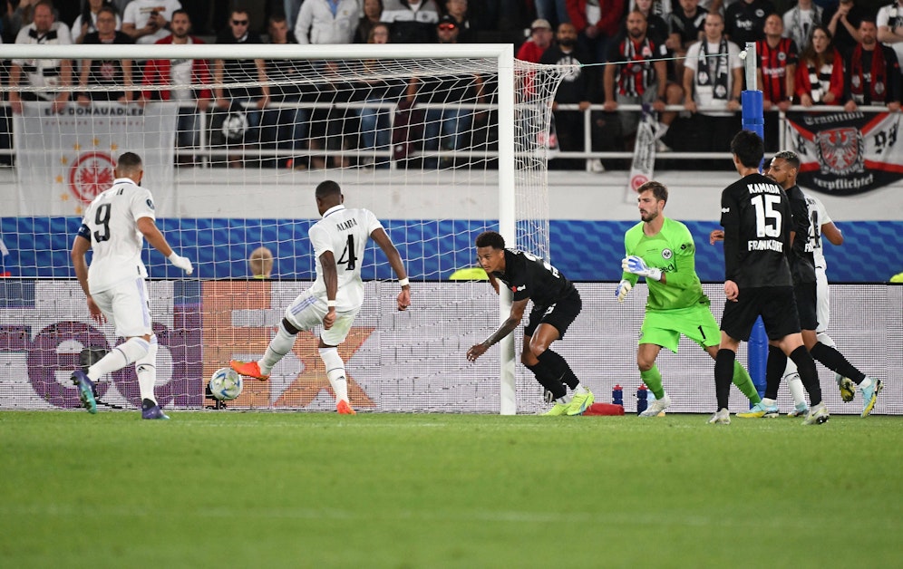 Hier schiebt David Alaba zum 1:0 ein.