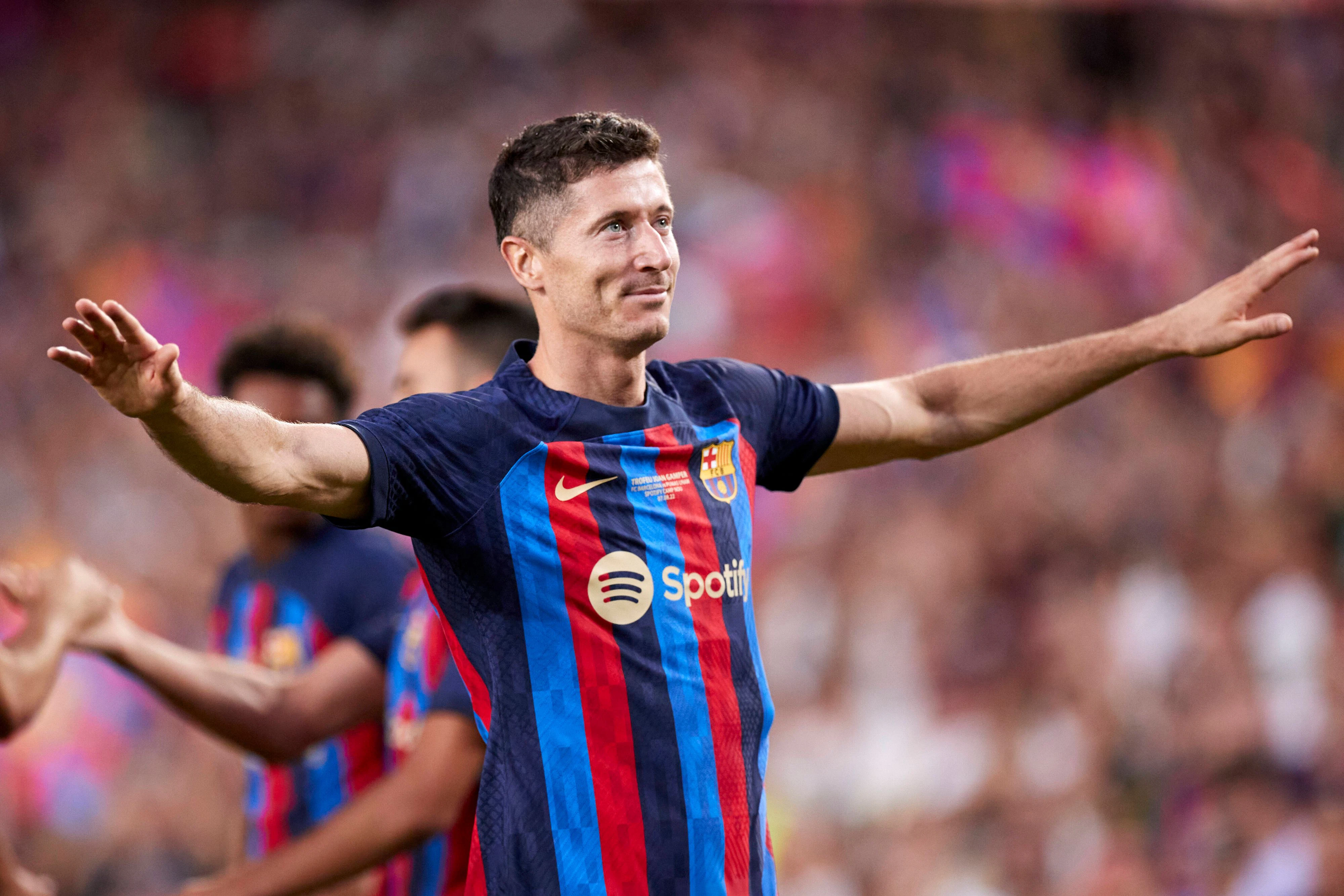 Robert Lewandowski und Co. könnten schon bald für die Liga registriert werden. 