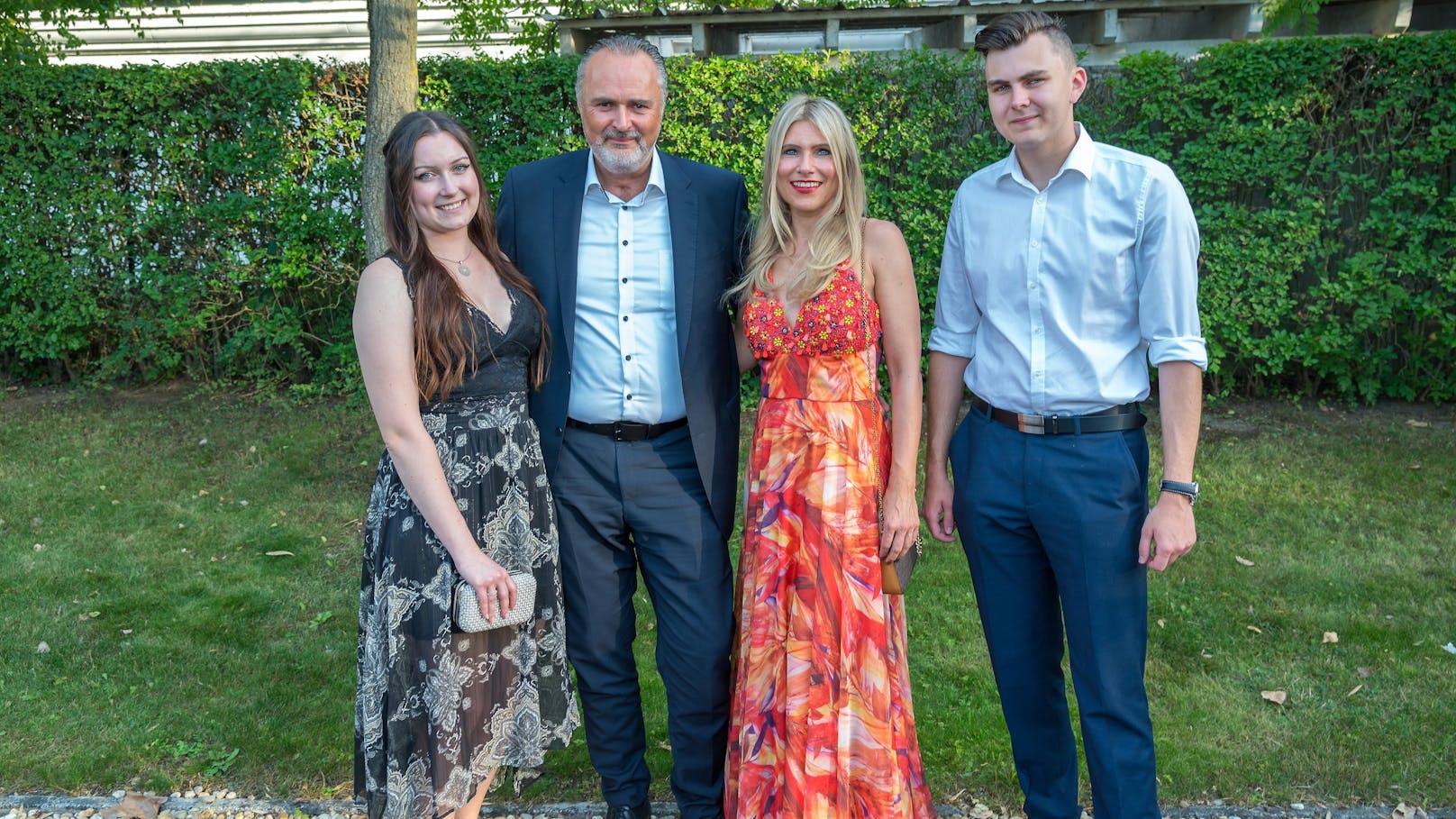 Hans Peter und Julia Doskozil feierten mit Laura und Lukas