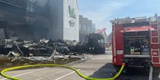 Hallen-Dach nach Flammeninferno in Wien eingestürzt