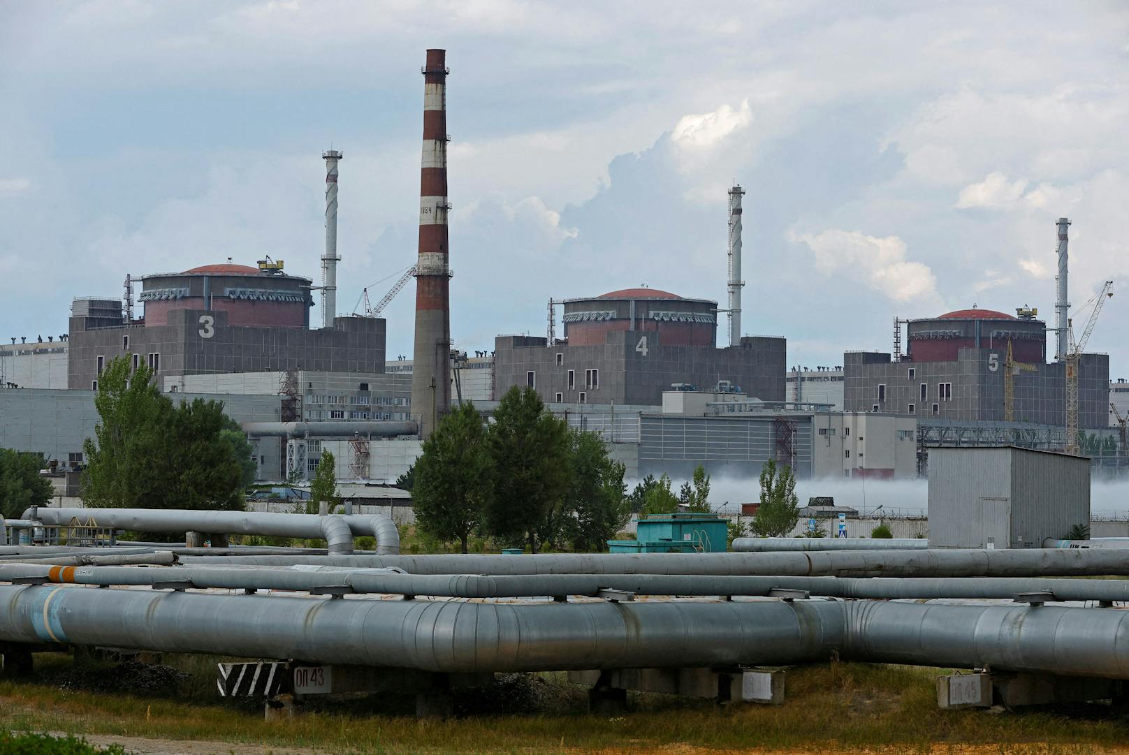 Eine Archivaufnahme des Atomkraftwerks in Saporischschja vom 4. August 2022.
