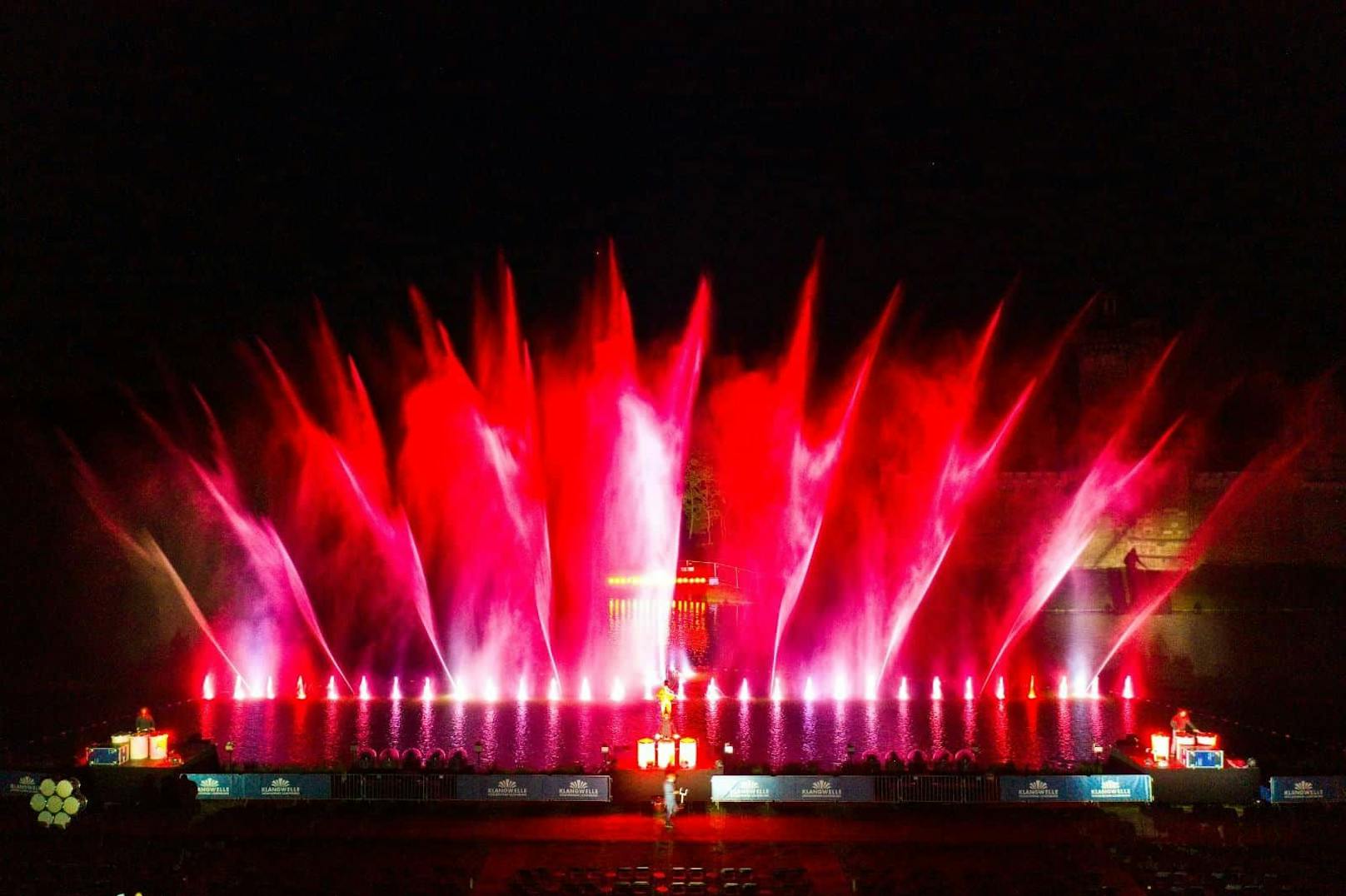 Zauberhafte Lichtwelten im Schlosspark Laxenburg