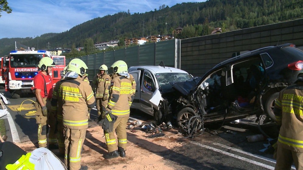 Bei dem Zusammenstoß starben drei Personen.