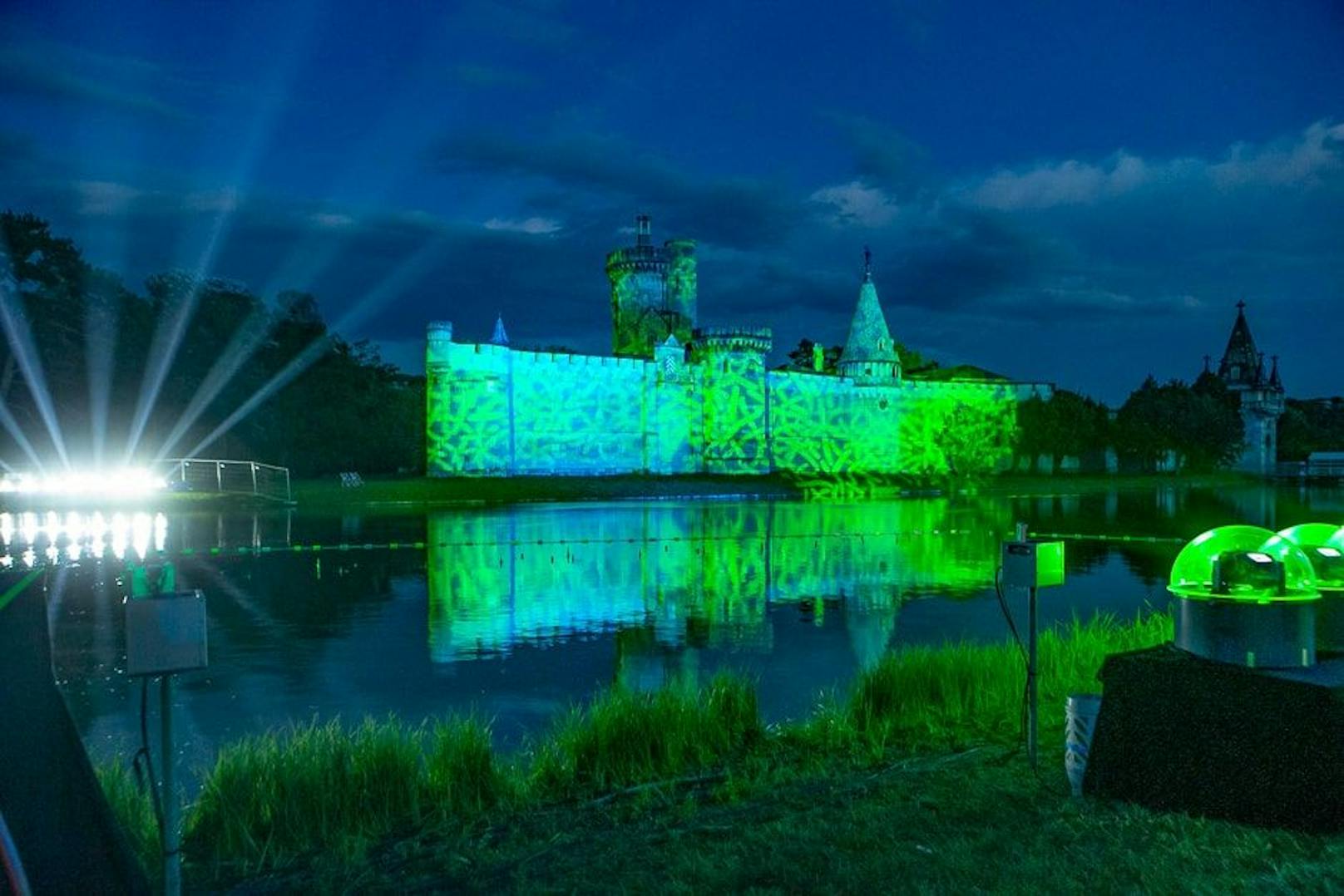 Zauberhafte Lichtwelten im Schlosspark Laxenburg