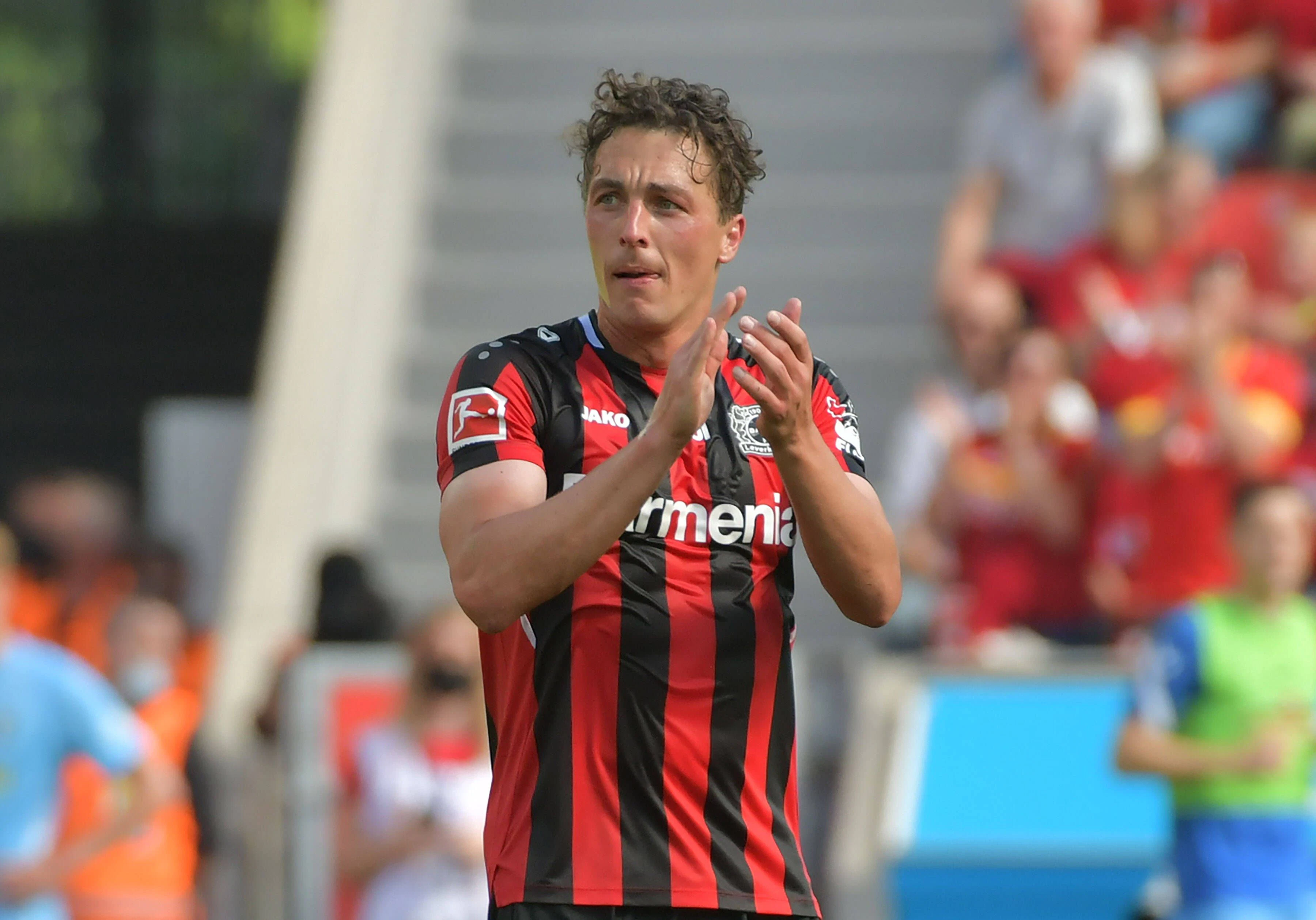Julian Baumgartlinger soll zum FC Augsburg wechseln.