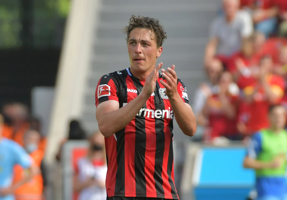 Julian Baumgartlinger soll zum FC Augsburg wechseln.