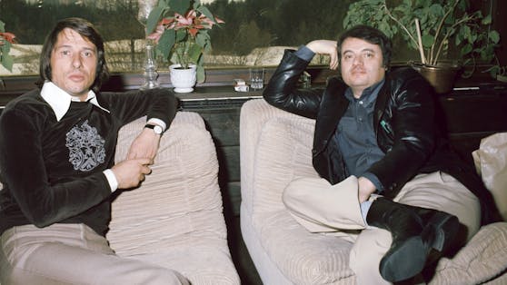 Hans R. Beierlein (r) und Udo Jürgens 1977 beim einem Arbeitstreffen im Haus von Jürgens in Kitzbühel.