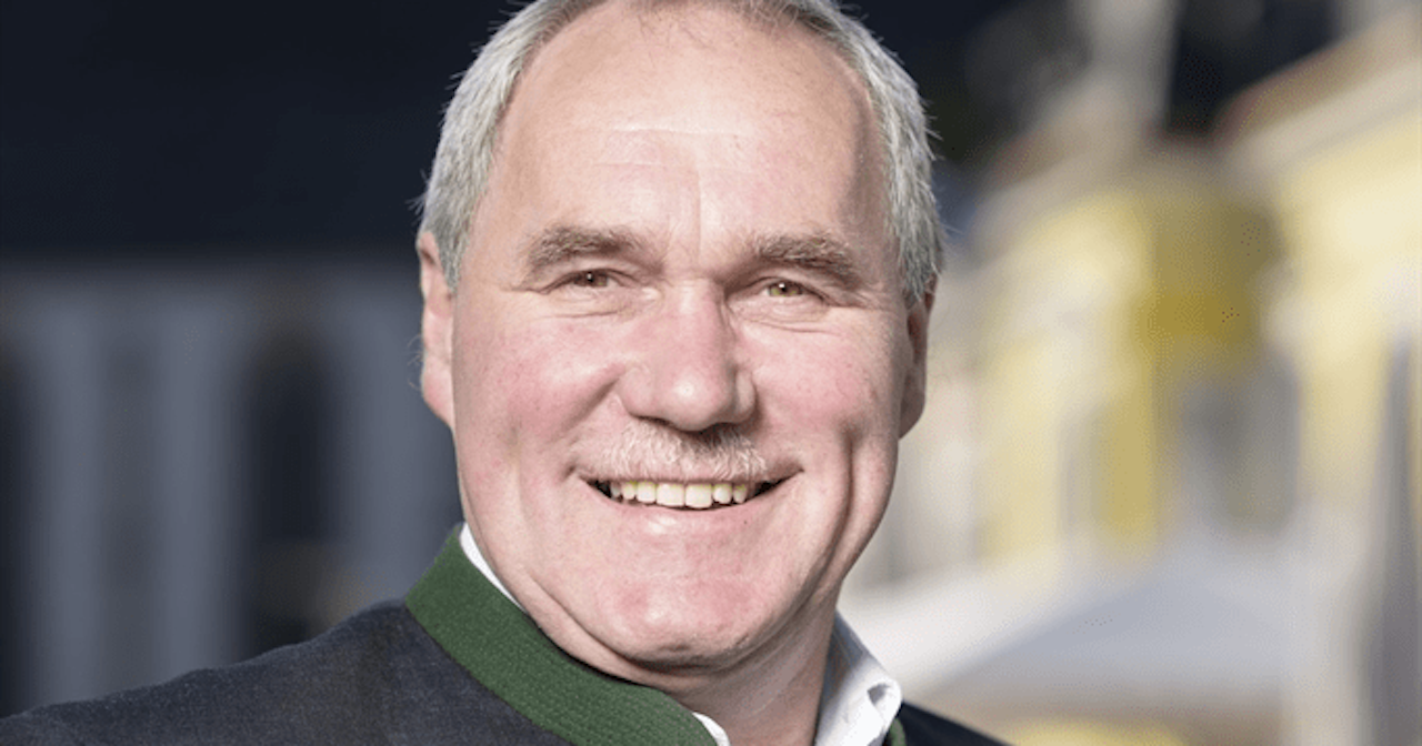 Heute.at - Große Trauer – Ottensheimer Ortschef erlag Krebsleiden