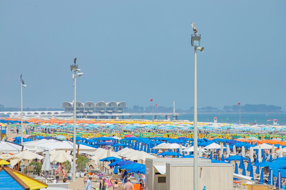 Die Adria-Strände von Lignano, Bibione und Jesolo sind im Sommer ein beliebtes Reiseziel bei Austro-Touristen. Symbolbild