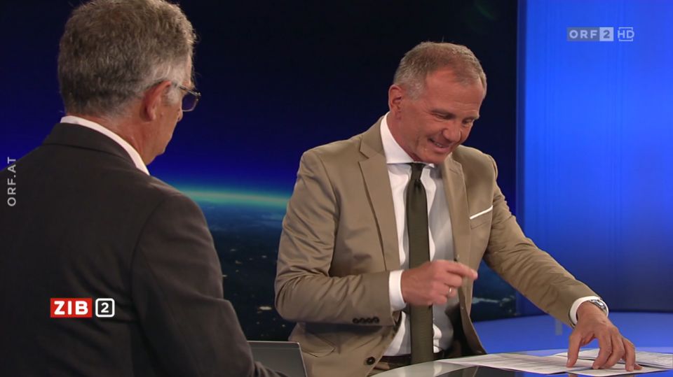 Markus Marterbauer, Chefökonom der Arbeiterkammer, und Franz Schellhorn von der liberalen Denkfabrik Agenda Austria in der ZIB2 mit Armin Wolf am 17. August 2022.