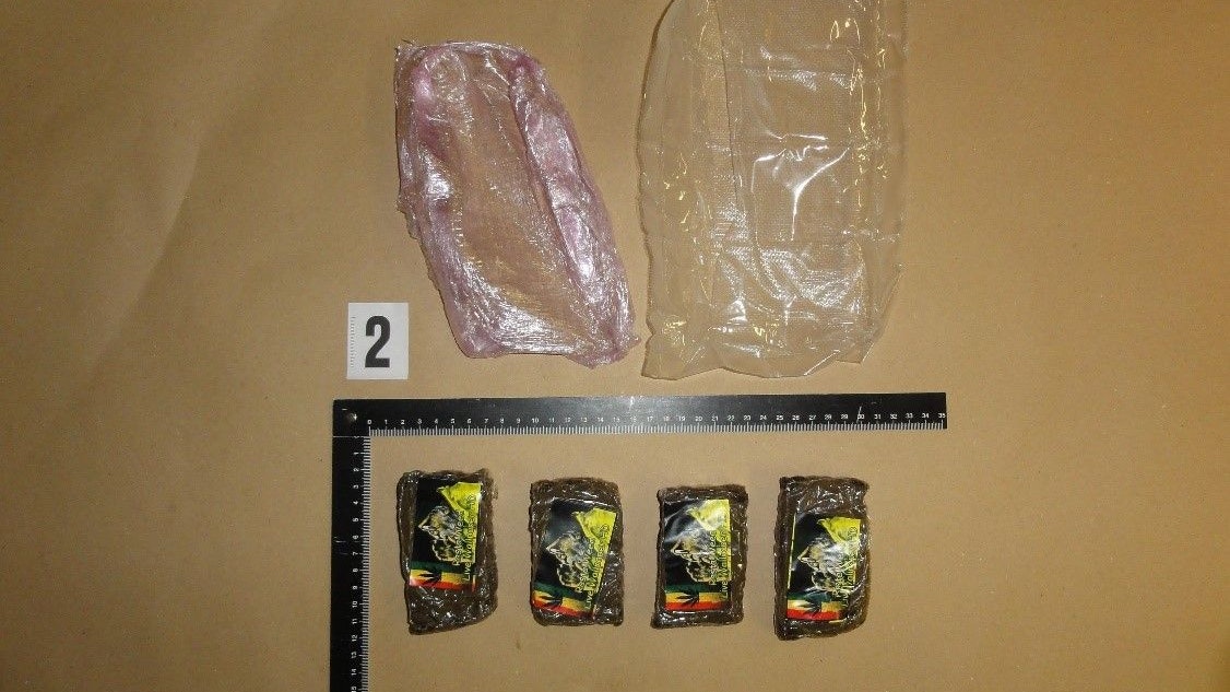 Heute.at - Drogendealer verletzt Polizisten bei Festnahme