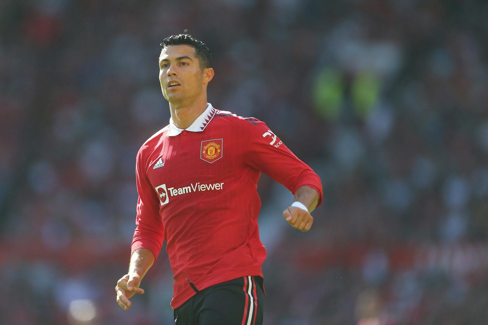 Laut einem Gerücht aus Spanien will der BVB Ronaldo verpflichten.