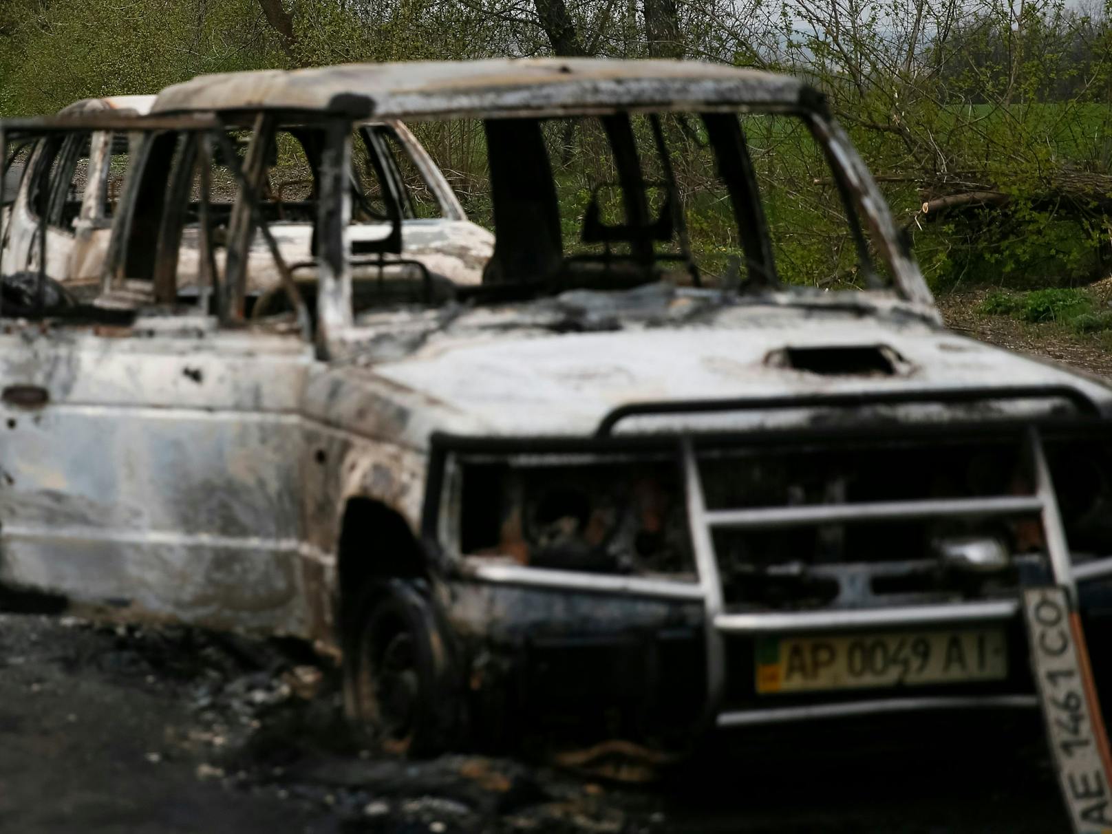Verbrannte Autos nach Kämpfen rund um Slaviansk in der Ukraine. Archiv- / Symbolbild