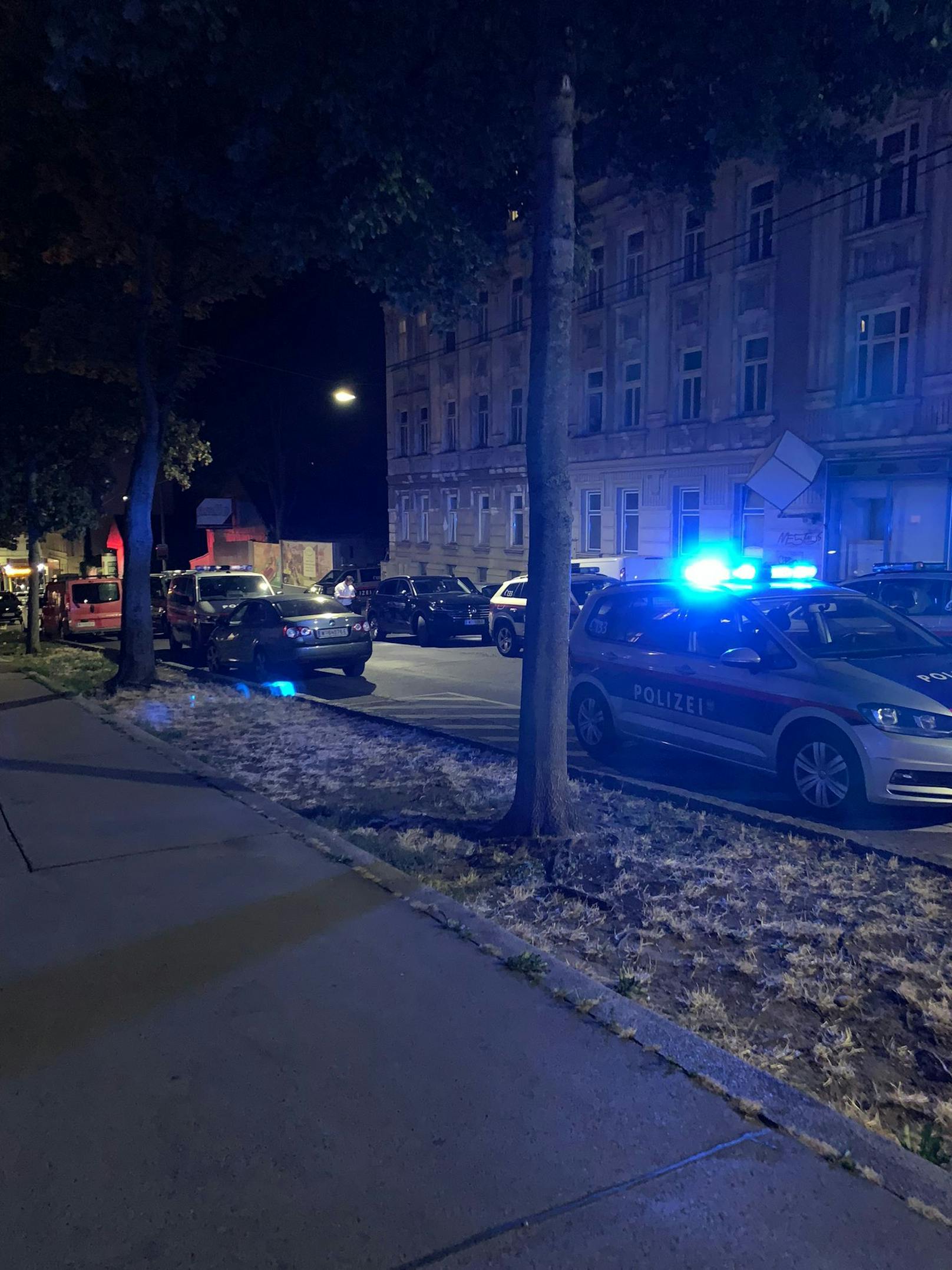 Riesiger Polizei-Einsatz in Wien-Penzing
