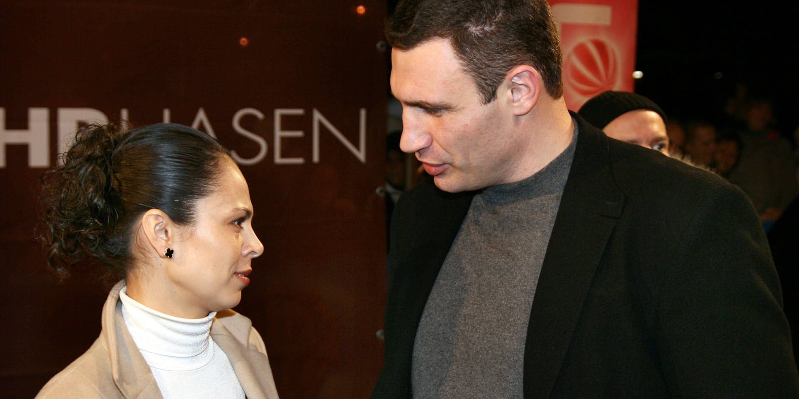Vitali Klitschko und (Ex-)Frau Natalia bei der Premiere von "Keinohrhasen"