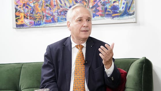 Hofburg-Kandidat Walter Rosenkranz (60, FPÖ)