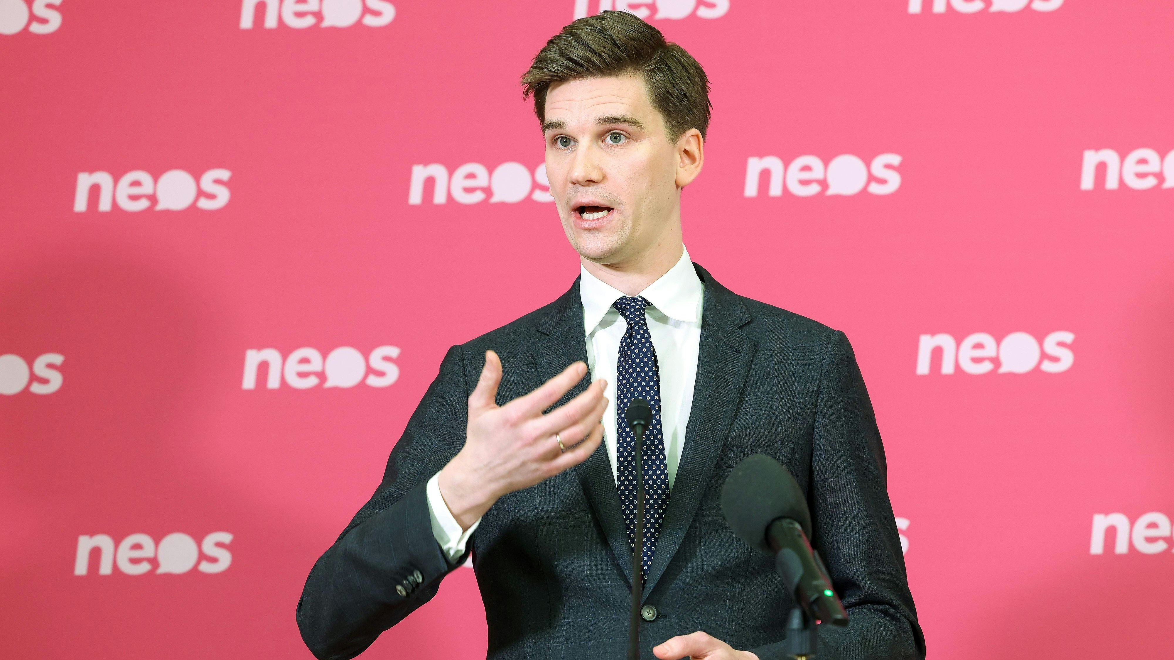 Heute.at - Rote Linie – Neos fordern Kickl-Entschuldigung ein
