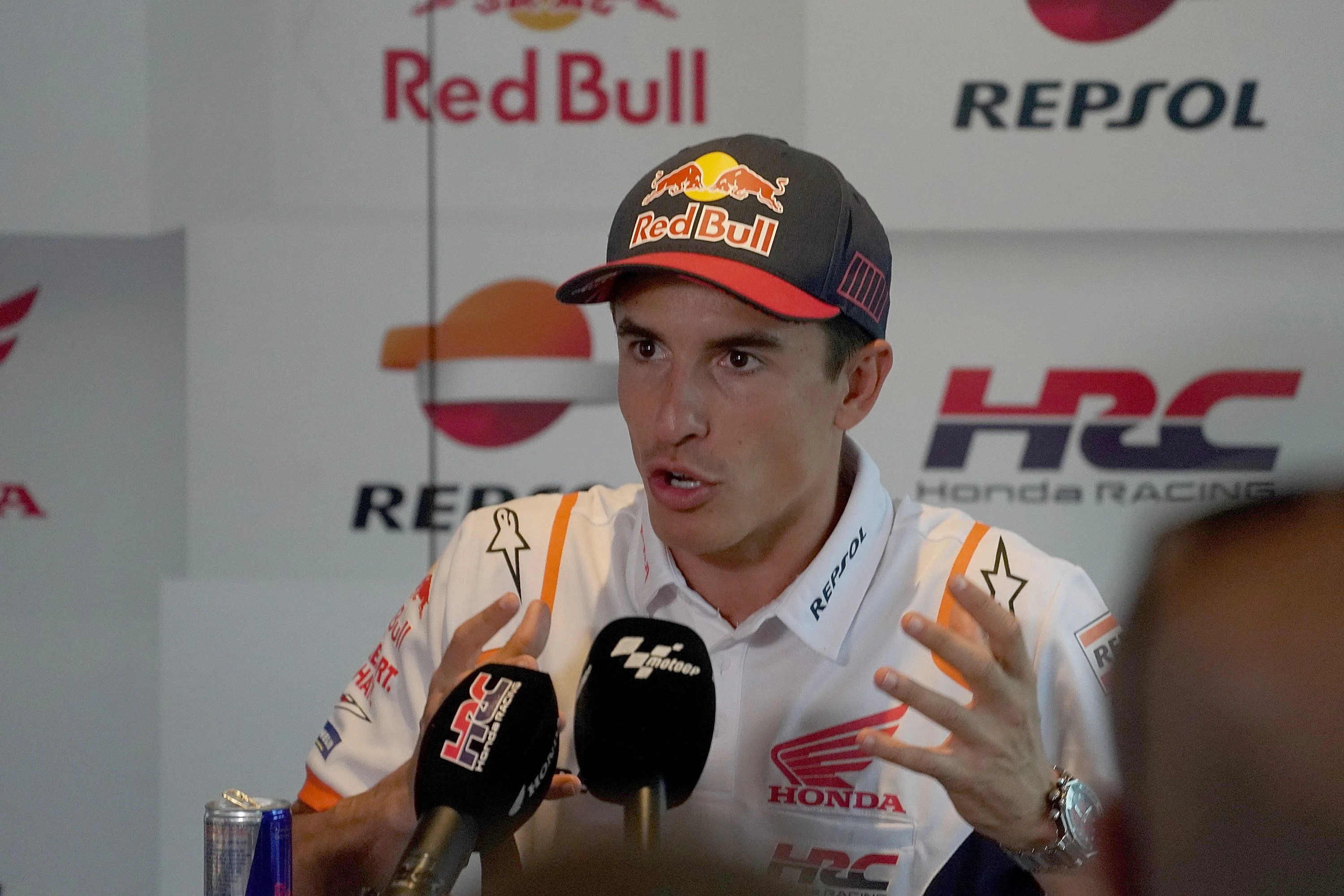 Schreckmoment für Marc Marquez